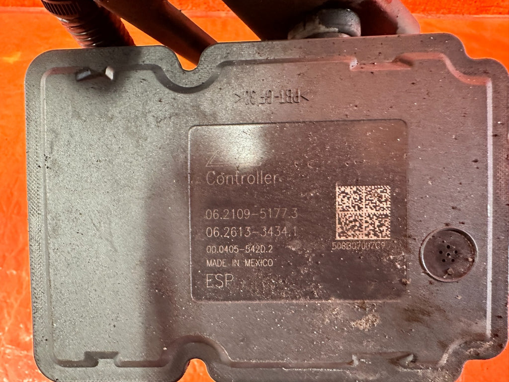 09 10 ACURA TSX   ABS PUMP ANTI SKID LOCK ACTUATOR VSA MODULATOR   OEM 3216