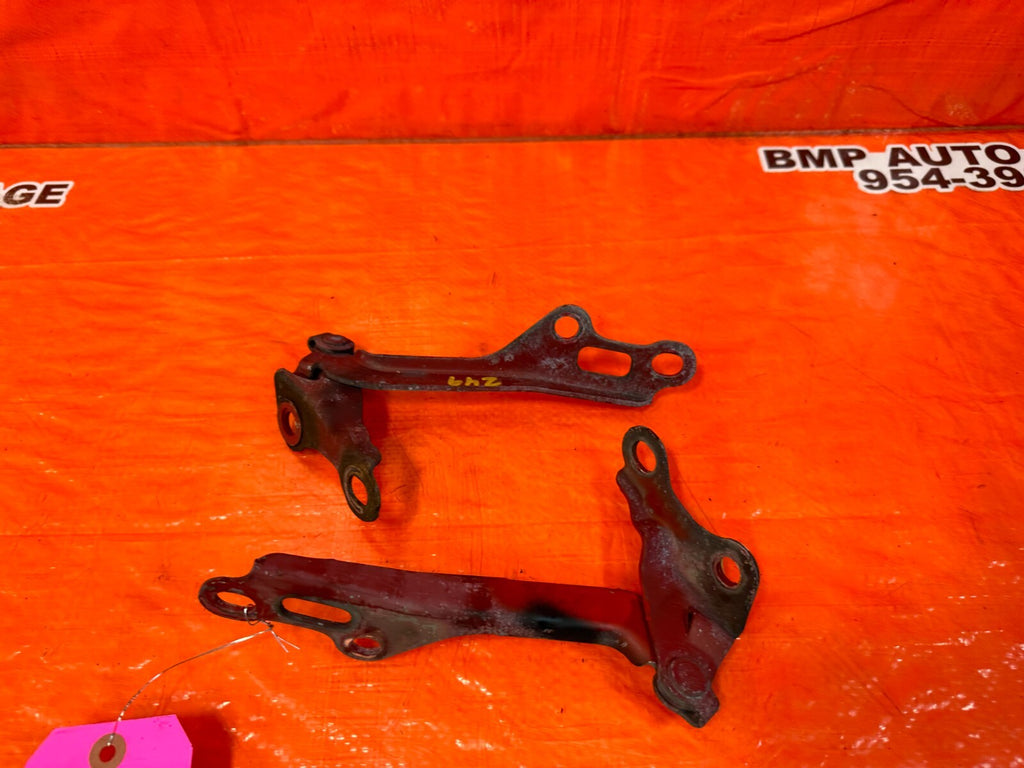 95 04 TOYOTA TACOMA   LEFT & RIGHT HOOD HINGES   OEM FACTORY #2496