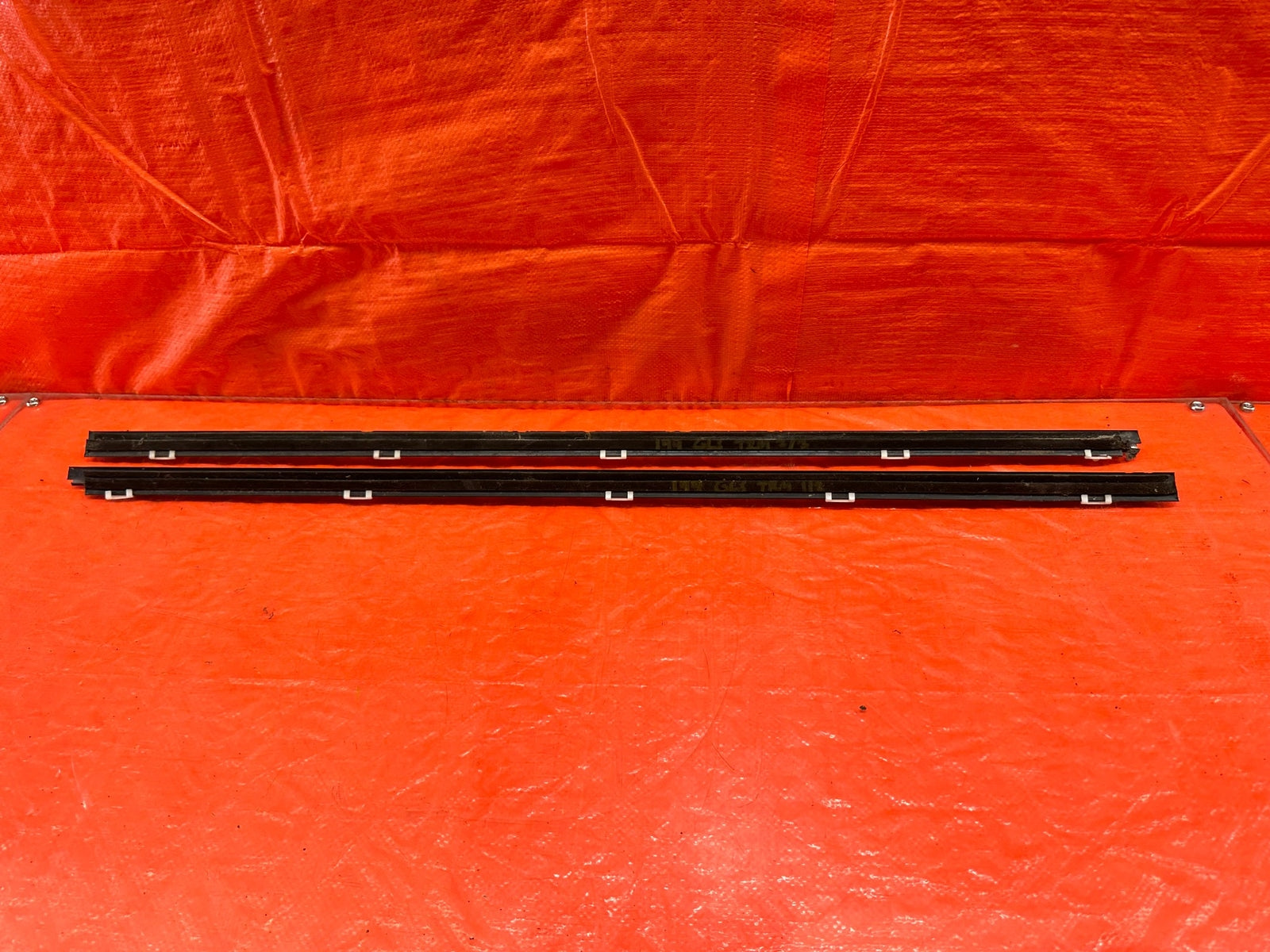 92 93 HONDA CIVIC COUPE & HATCH / EXTERIOR DOOR WINDOW GLASS TRIM SET LEFT RIGHT8