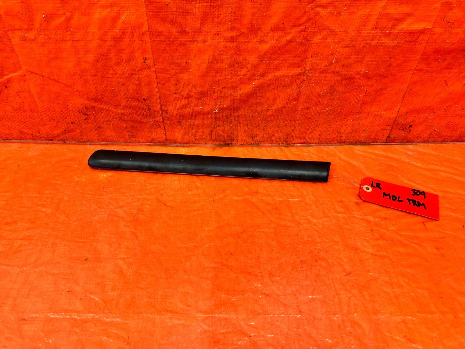 94 01 ACURA INTEGRA 2D   DRIVER LEFT LEFT QUARTER PANEL MOLDING TRIM OEM #3090