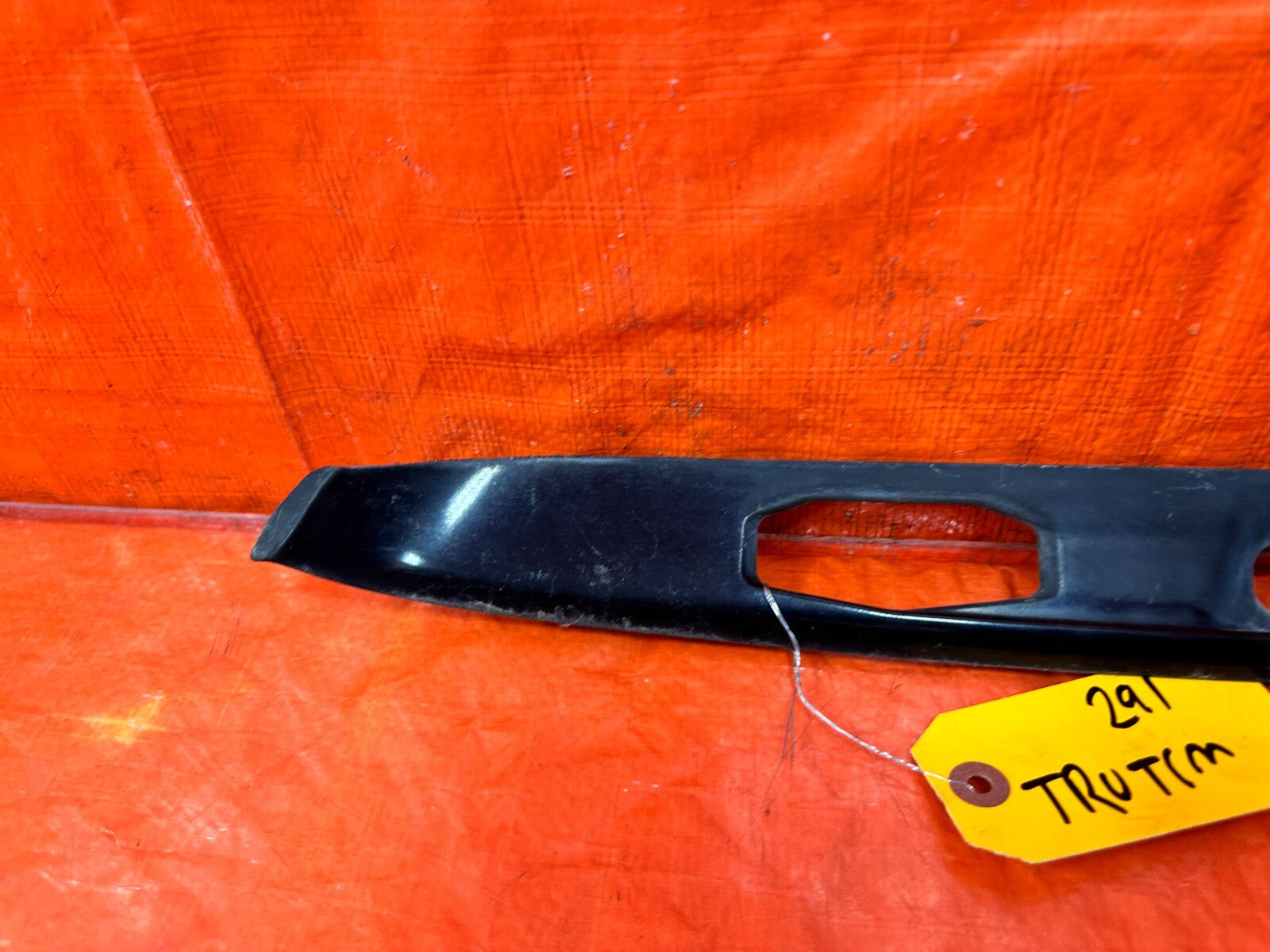 04 08 ACURA TSX   TRUNK LICENSE PLATE LIGHT LAMP ILLUMINATION TRIM   OEM #2915