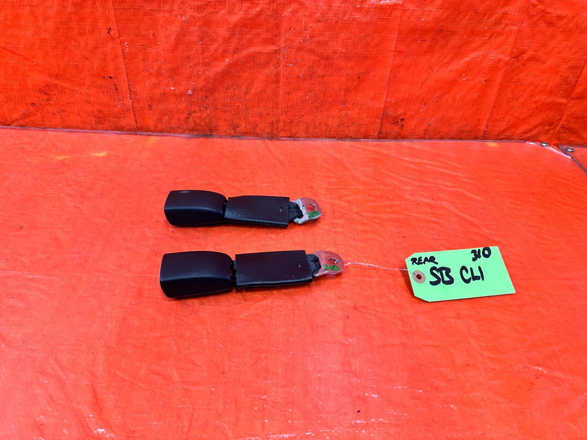 09-15 INFINITI G37 CONVERTIBLE LEFT & RIGHT REAR SEAT BELT CLIPS BUCKLES OEM 3100