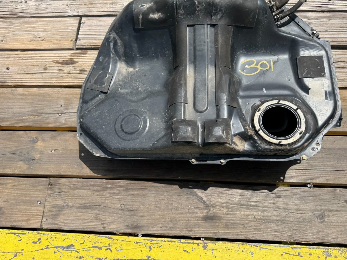 97-01 HONDA CR-V CRV - GASOLINE GAS FUEL TANK ASSEMBLY - OEM FACTORY OE 3015