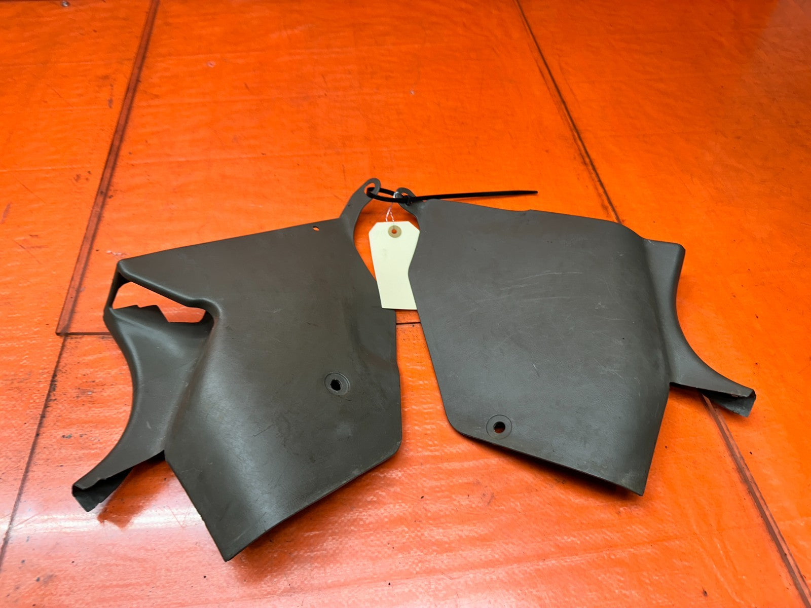 94-01 ACURA INTEGRA FOOTWELL KICK PANEL TRIMS PAIR LEFT DRIVER RIGHT PASS #34012