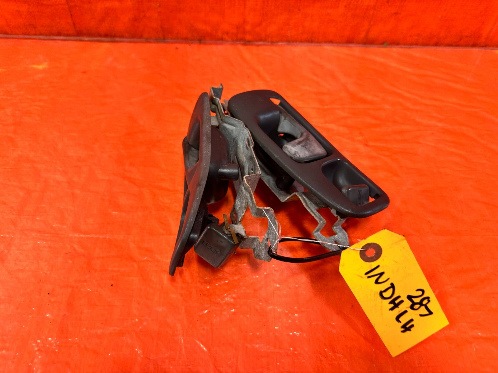 96 00 HONDA CIVIC COUPE INTERIOR DOOR HANDLE SET LEFT AND RIGHT HANDLES OEM #2872