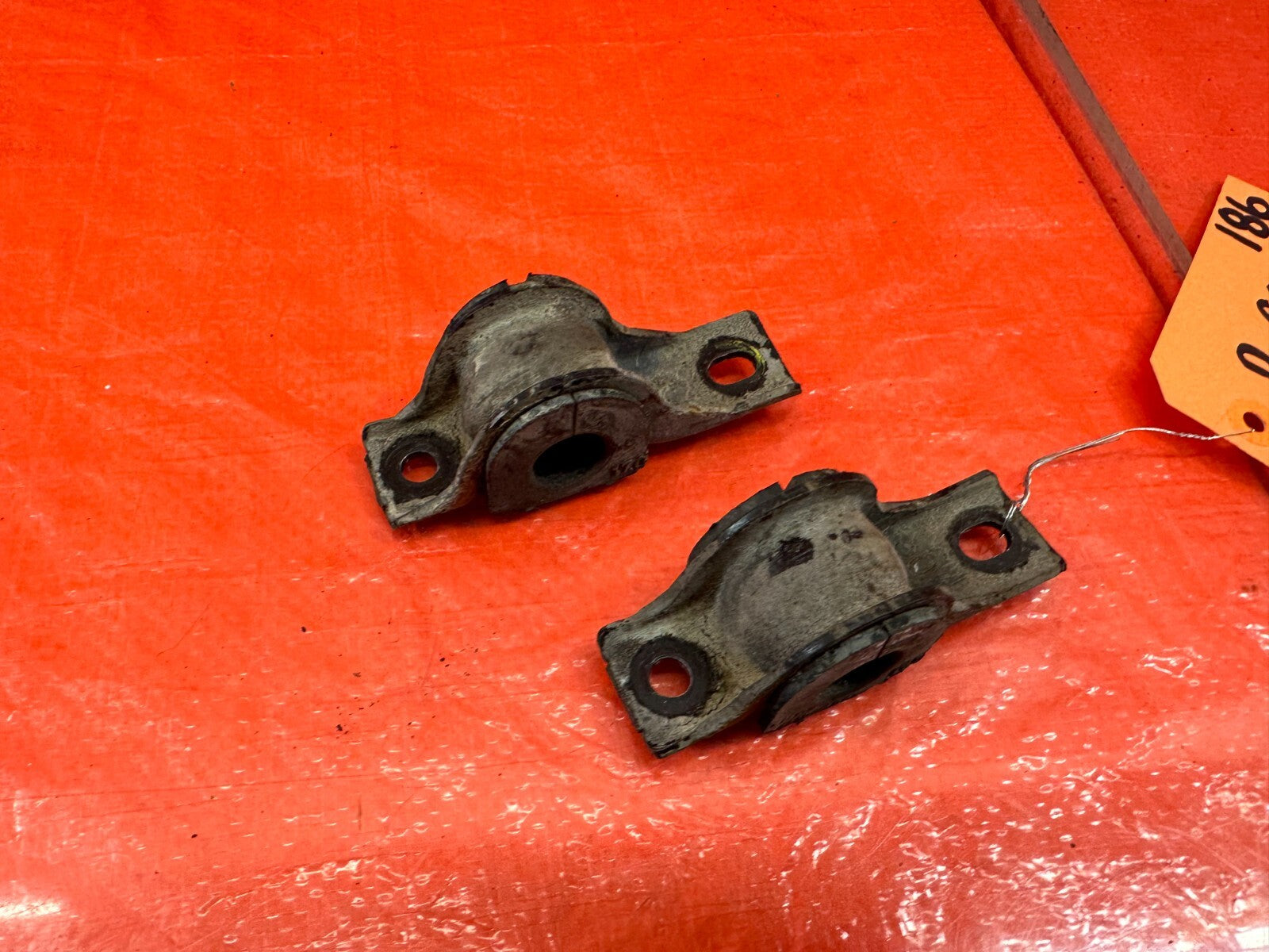 02 05 HONDA CIVIC SI EP3 HATCH REAR SWAY BAR MOUNTING BRACKET & BUSHINGS OEM 1864