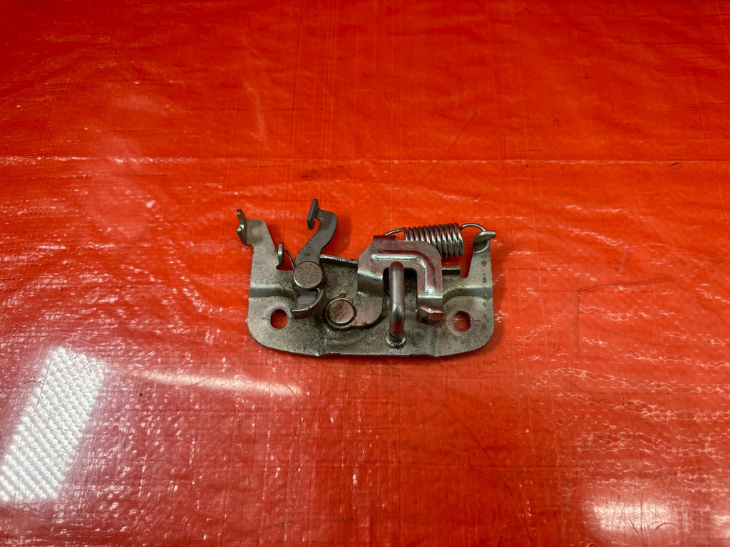 08 15 LANCER EVOLUTION X EVO 10   HOOD LATCH LOCKING MECHANISM LOCK   OEM #2060