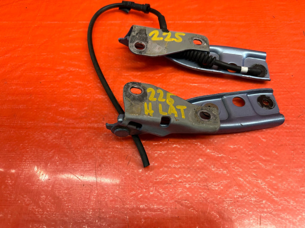00 09 HONDA S2000   LEFT & RIGHT HOOD HINGES   W/ WIPER LINE   OEM FACTORY #2251