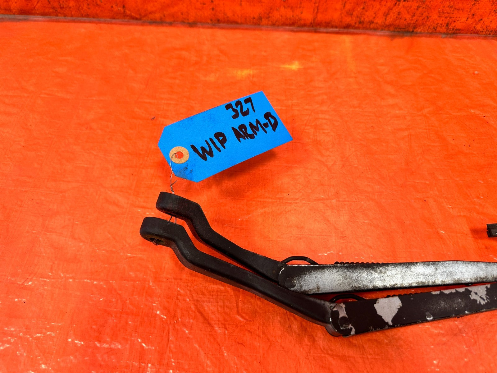 92 95 HONDA CIVIC   LEFT & RIGHT WINDSHIELD WIPER ARMS    OEM FACTORY #3274