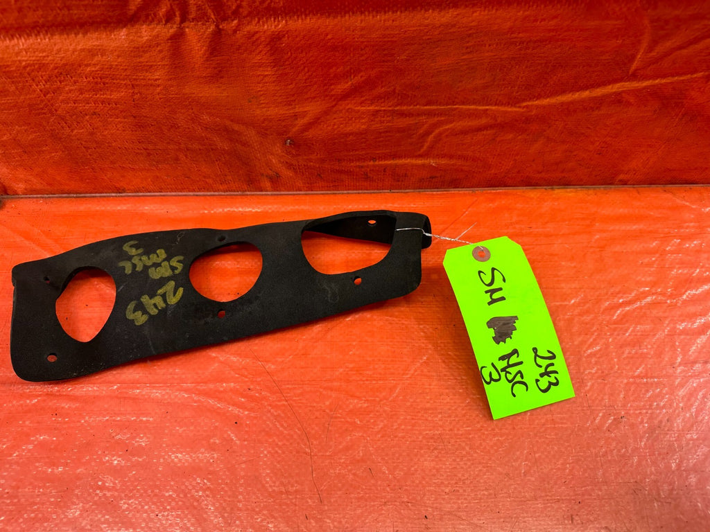 88 91 HONDA CRX   TAIL LIGHT LAMP   WEATHER TRIM GASKET   LEFT OR RIGHT OEM 2434
