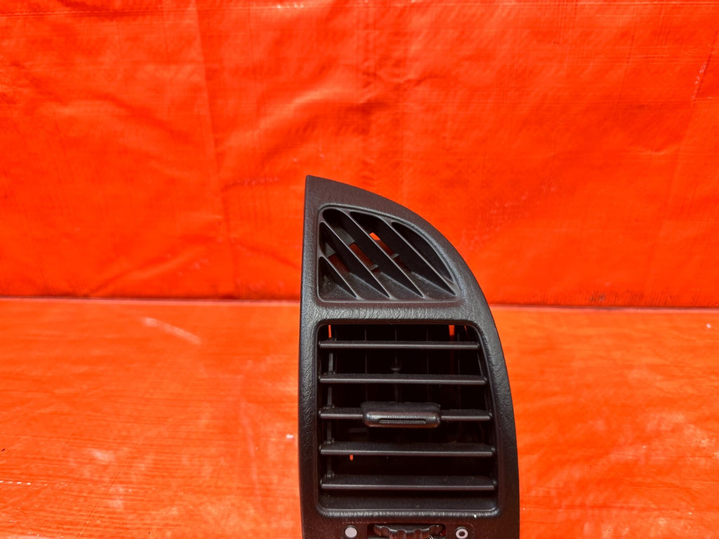 97 01 HONDA PRELUDE BASE & SH   PASSENGER RIGHT DASHBOARD DASH AC VENT OEM #2636
