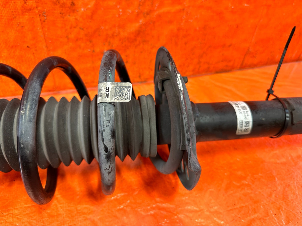 18 22 HONDA ACCORD 1.5L PASSENGER RIGHT FRONT SHOCK AND SPRING ABSORBER OEM 3247
