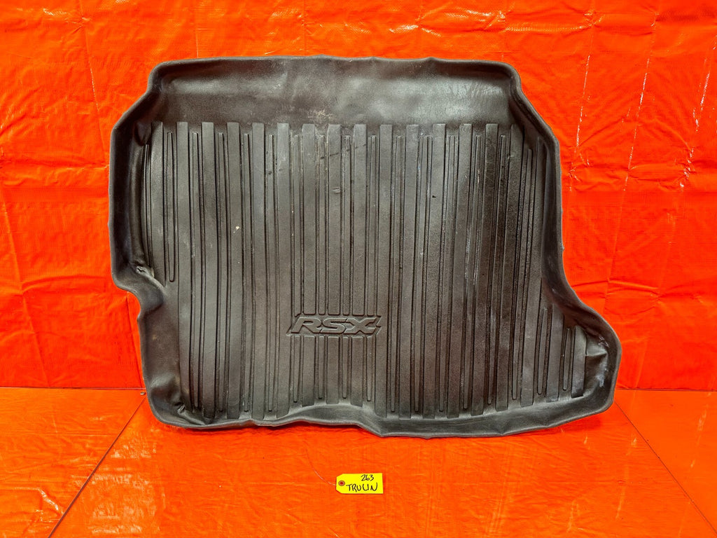 02 06 ACURA RSX   ALL SEASON REAR TRUNK FLOOR MAT RUBBER MAT W/ RSX LOGO OEM 2630