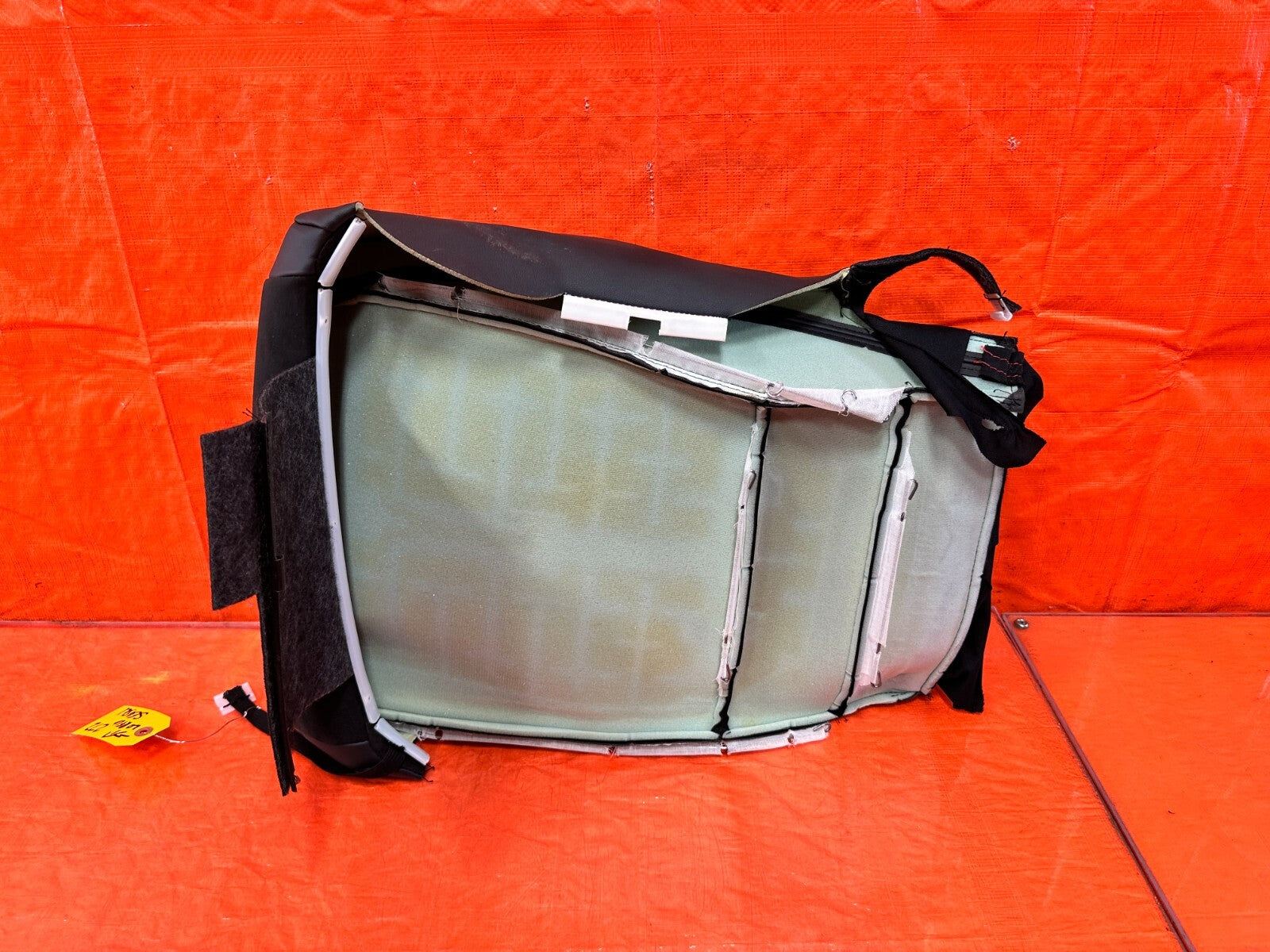 18 20 SUBARU BRZ   PASSENGER RIGHT FRONT LOWER SEAT SKIN LEATHER WRAP   OEM #2924