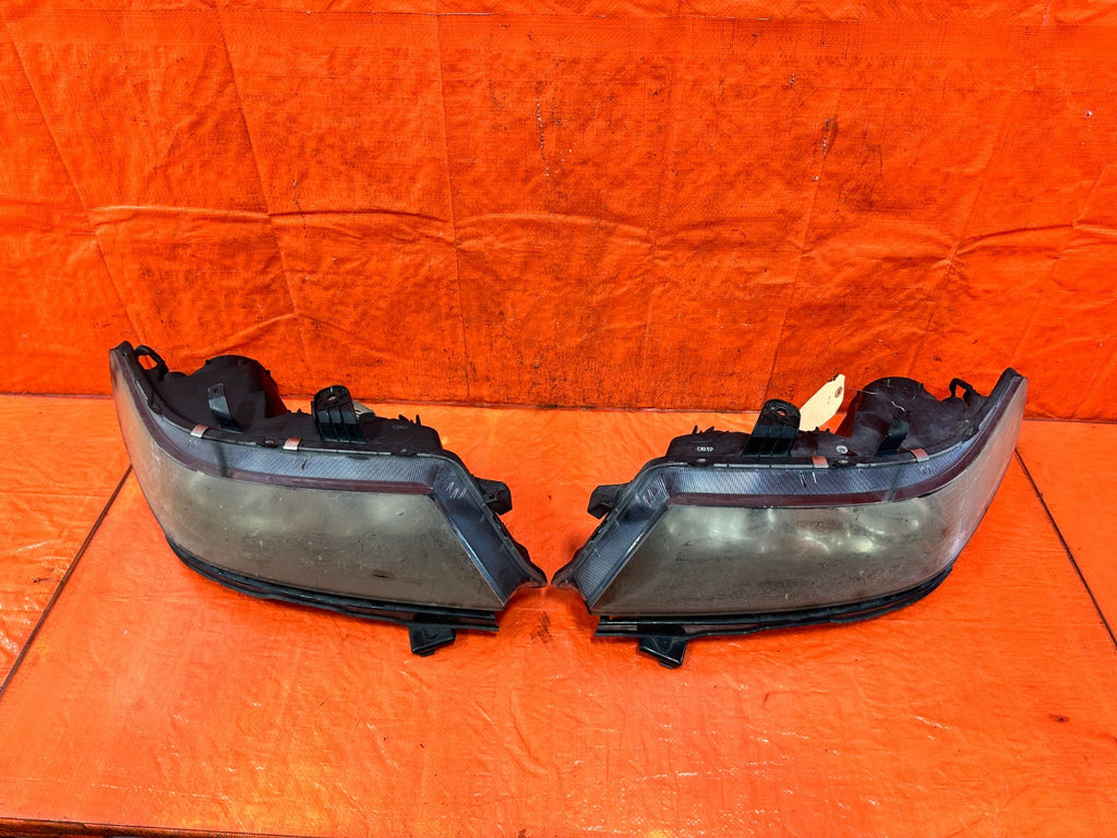 04 05 ACURA TSX LEFT & RIGHT HEADLIGHTS HEADLAMPS W/ BALLASTS  PIG TAILS OEM 32212
