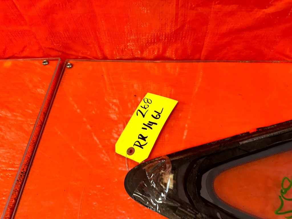 94 01 ACURA INTEGRA 2D MODEL   REAR QUARTER 1/4 GLASS   PASSENGER RIGHT OEM #26810