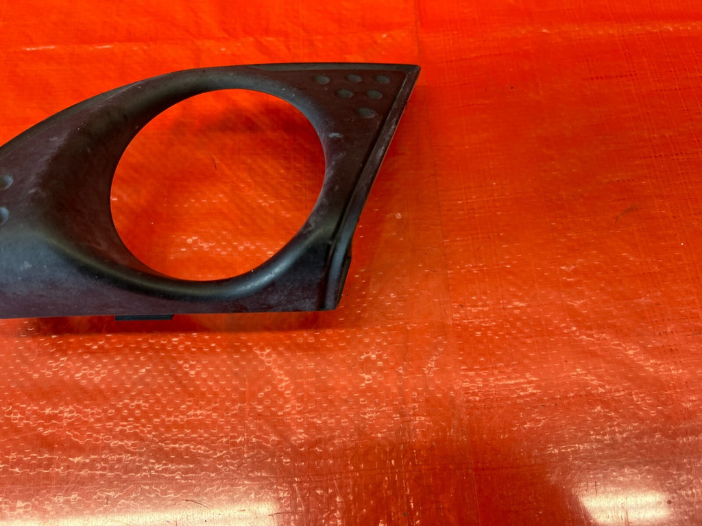 09 10 ACURA TSX   PASSENGER RIGHT FOG LIGHT LAMP BEZEL TRIM   OEM FACTORY #1585