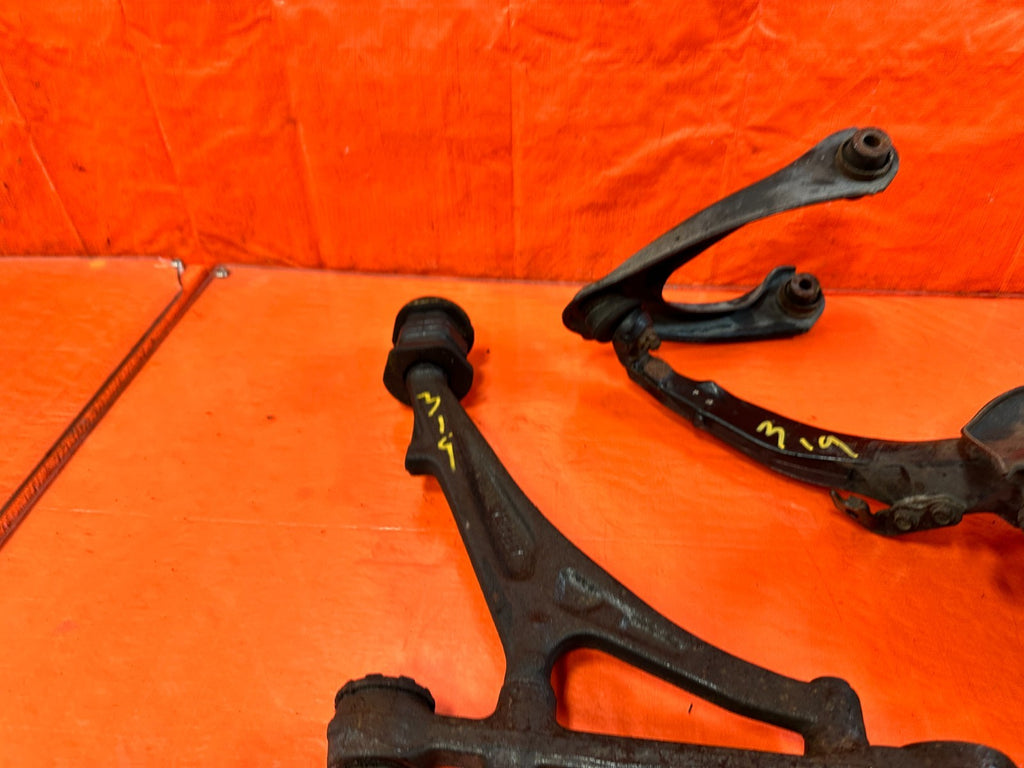 96 00 HONDA CIVIC DRIVER LEFT FRONT SPINDLE KNUCK HUB & CONTROL ARMS   OEM #31910