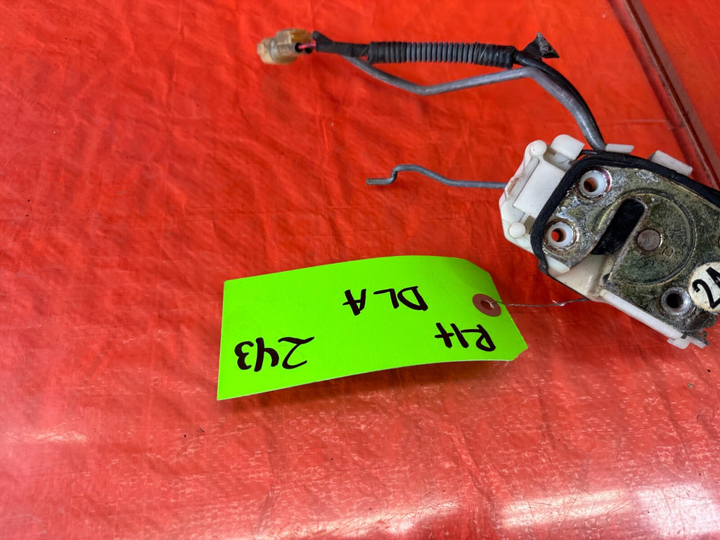 1989 89 HONDA CRX DX SI PASSENGER RIGHT   NON POWER   DOOR LOCK ACTUATOR OEM 2431