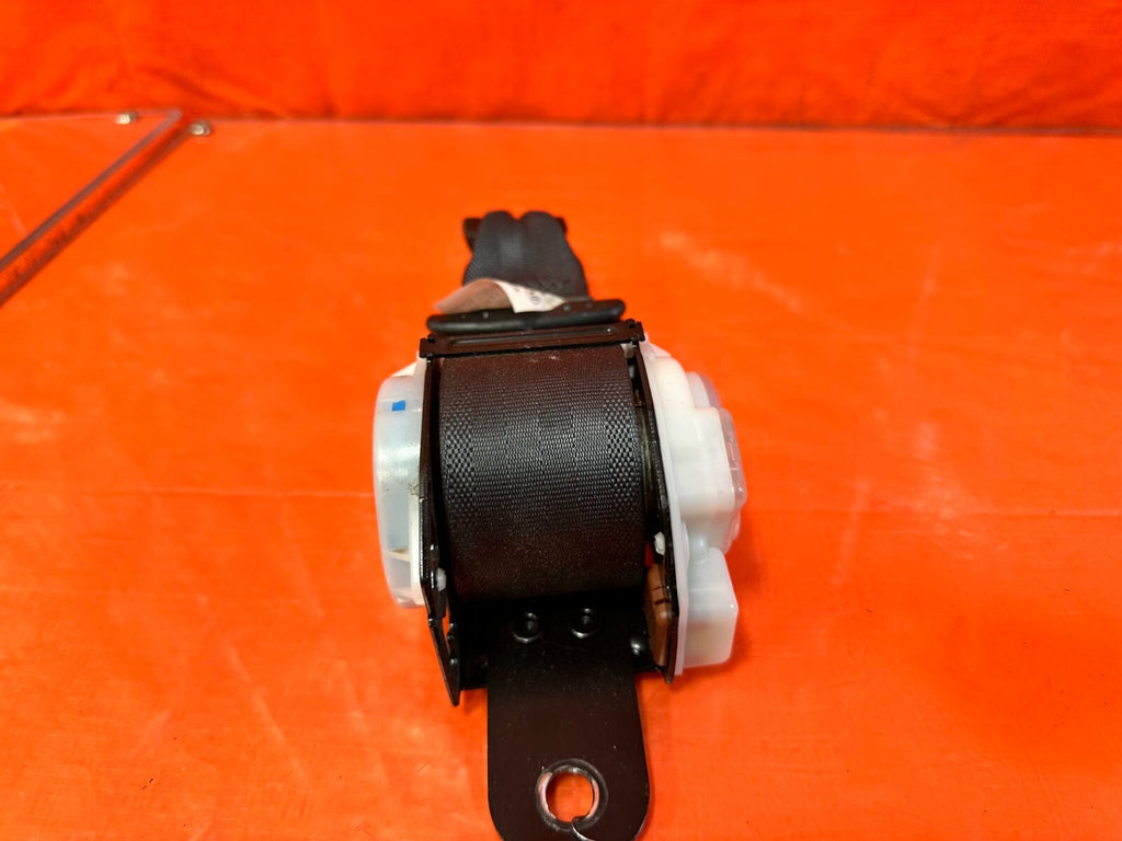 02 06 ACURA RSX TYPE S & BASE   REAR SEAT BELT SET LEFT RIGHT BLACK OEM #27115