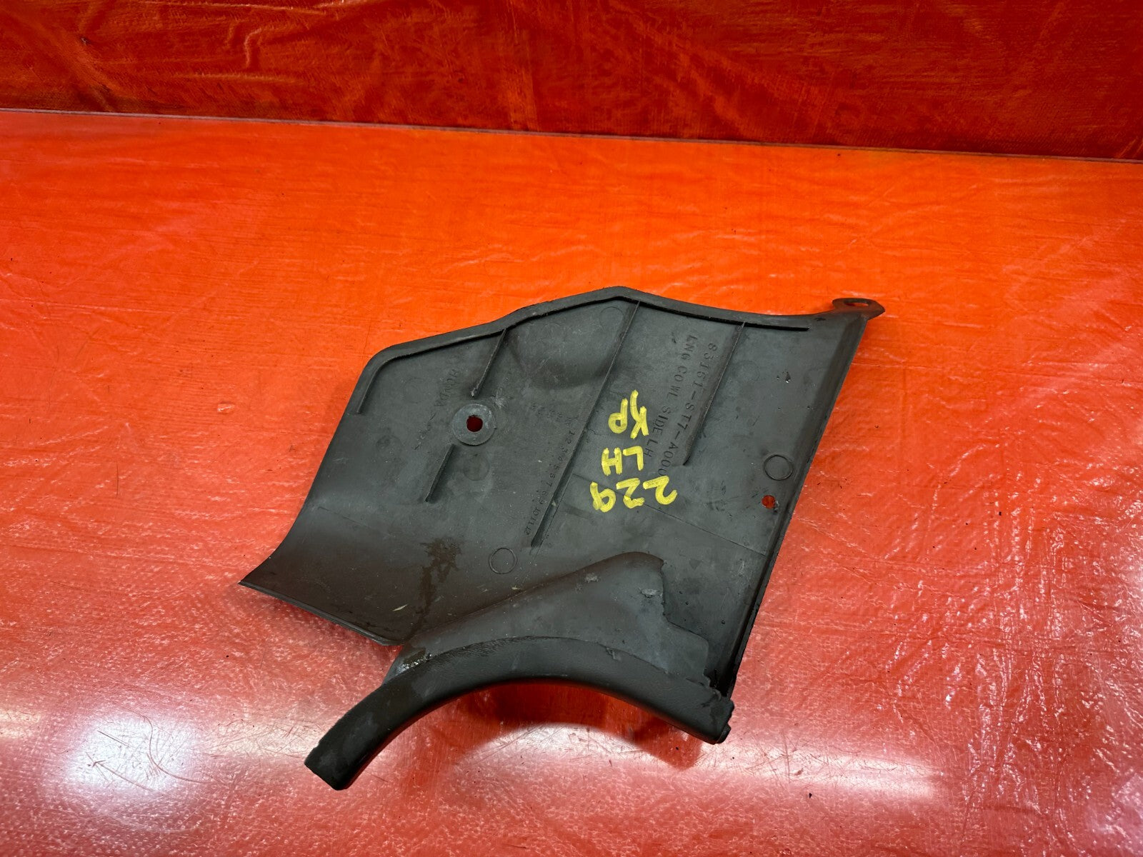 94 01 ACURA INTEGRA   KICK PANEL   DRIVER LEFT SIDE   TAN COLOR   OEM #2295
