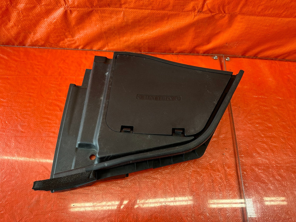 17 20 INFINITI Q60   BATTERY COVER PLASTIC TRIM SHROUD INNER & OUTER   OEM #2000