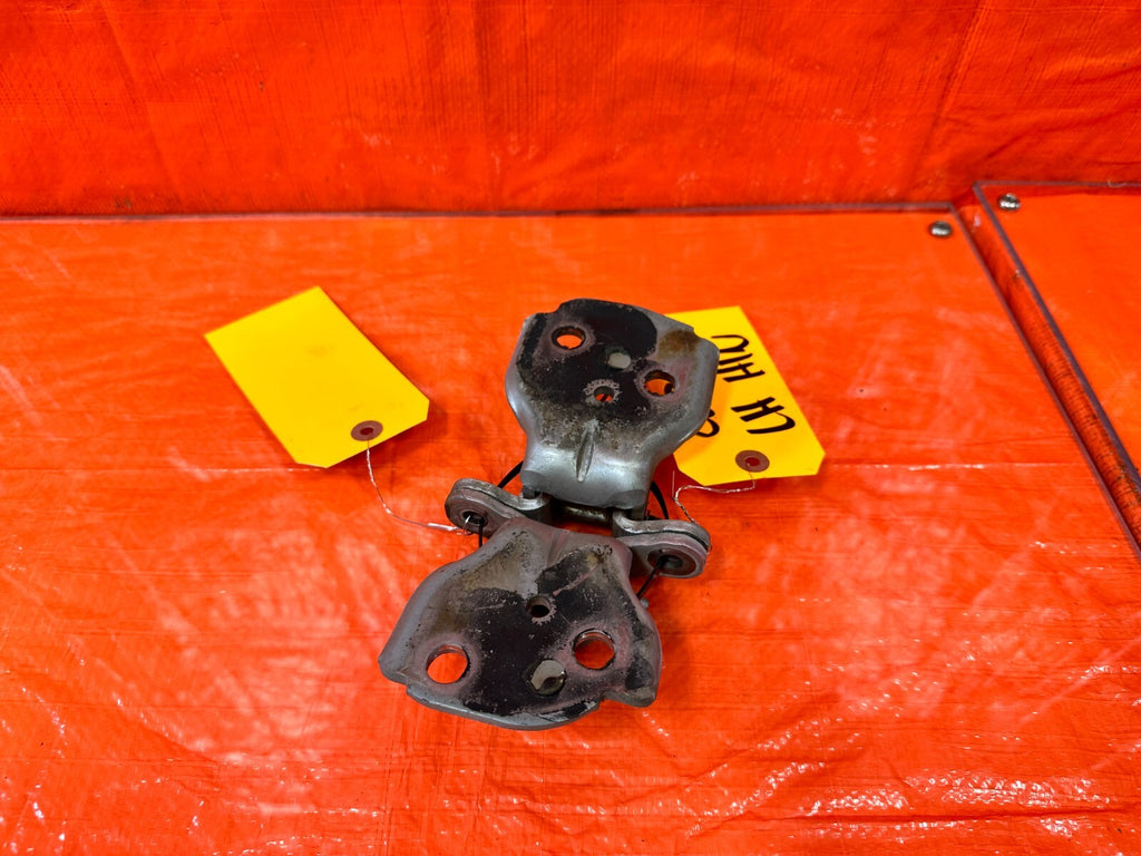 97 01 HONDA PRELUDE   DOOR HINGE SET HINGES   UPPER & LOWER   LEFT SIDE OEM #2638