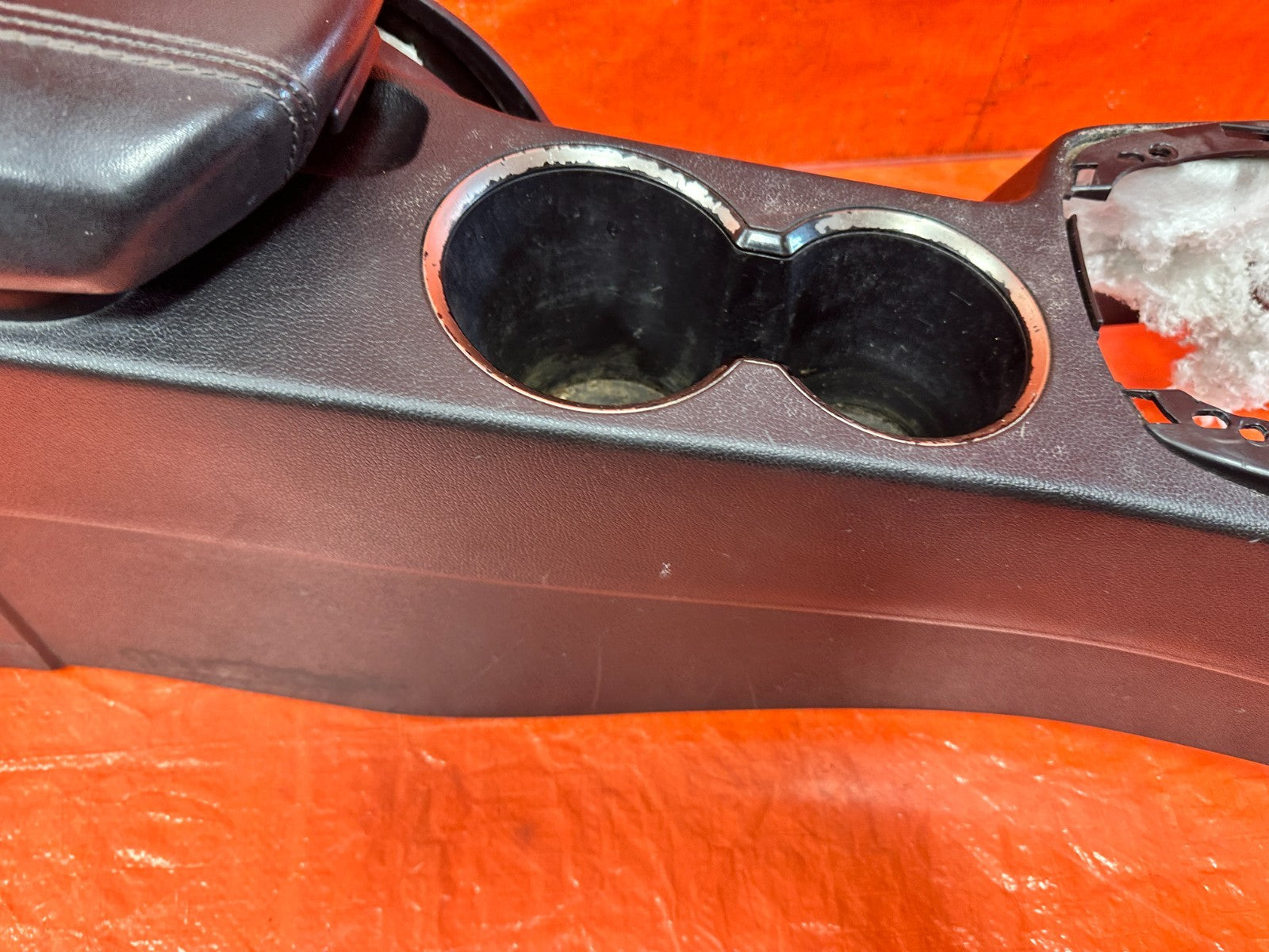 13 16 HYUNDAI GENESIS COUPE   ARM REST / CENTER CONSOLE STORAGE   OEM #2994