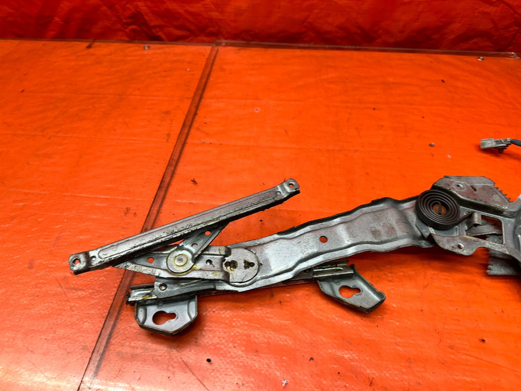 94-01 ACURA INTEGRA 4D RIGHT REAR PASSENGER WINDOW REGULATOR & MOTOR OEM #34117