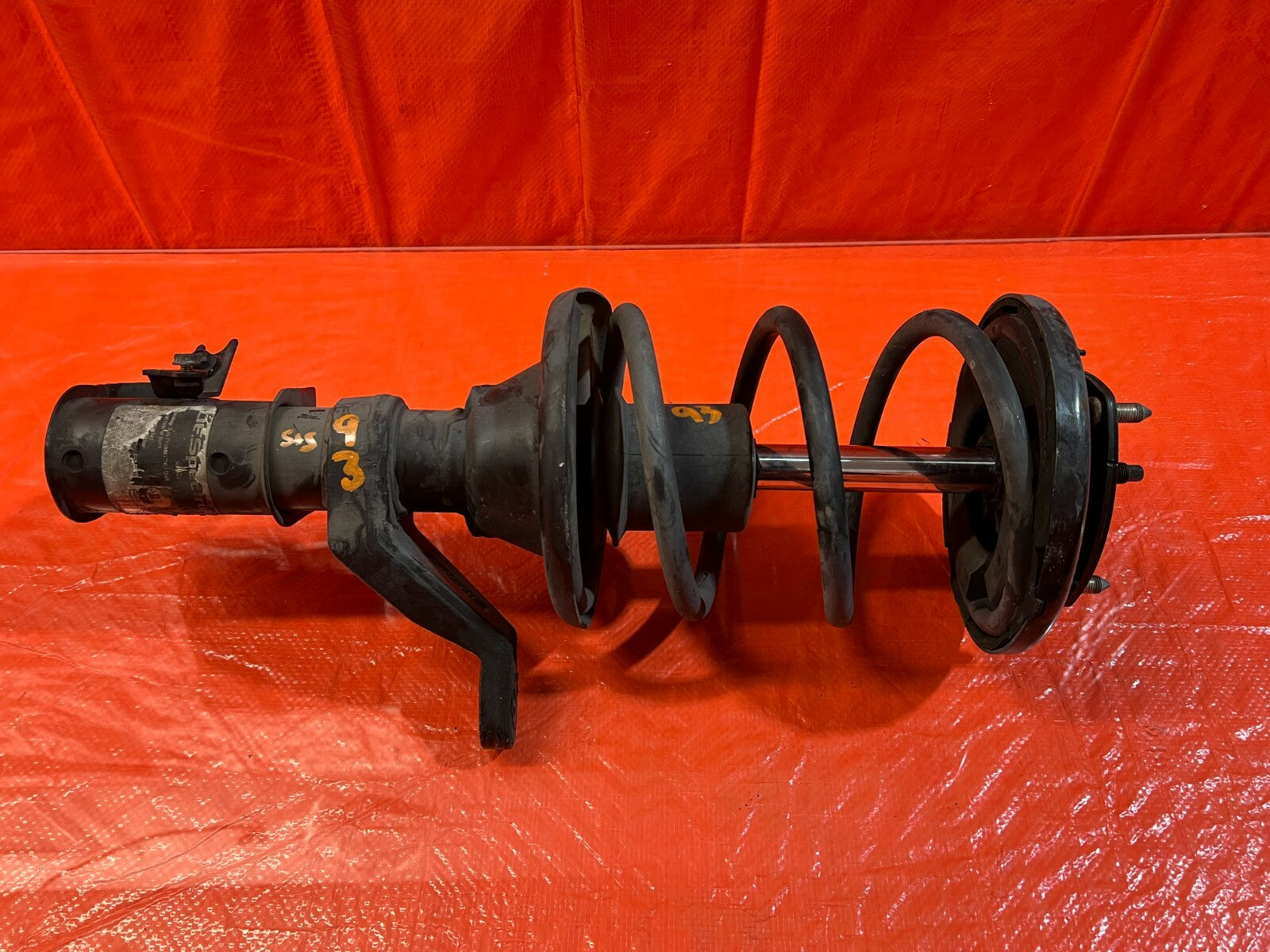 02 04 ACURA RSX TYPE S   SHOCK AND SPRING STRUT   PASSENGER RIGHT FRONT   OEM 930