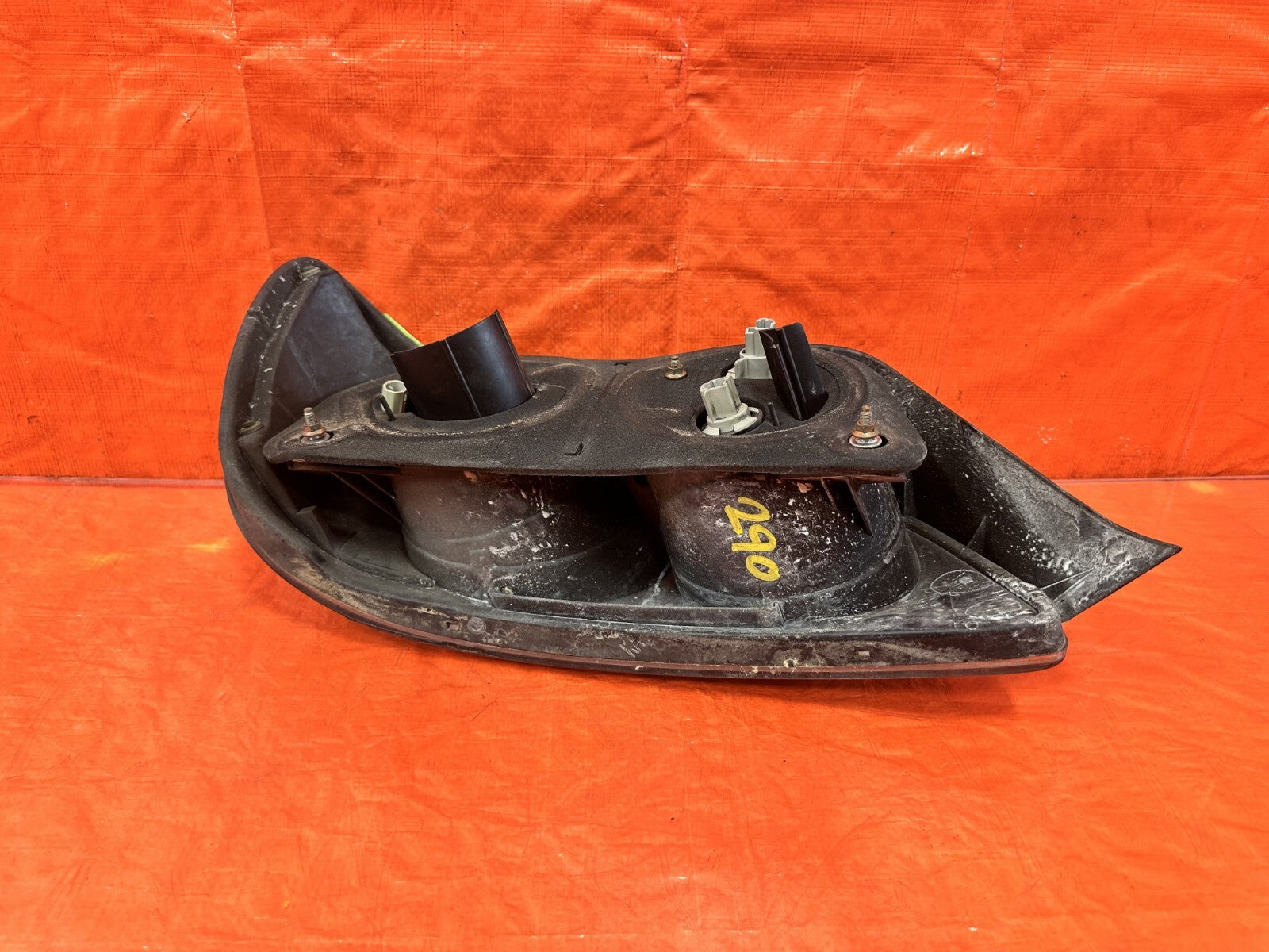 00 01 HONDA S2000   PASSENGER RIGHT TAIL LIGHT TAIL LAMP   OEM FACTORY #2908