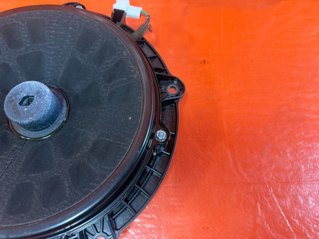 08 15 INFINITI G37 Q60 COUPE  DRIVER LEFT DOOR   BOSE SPEAKER   OEM #3286