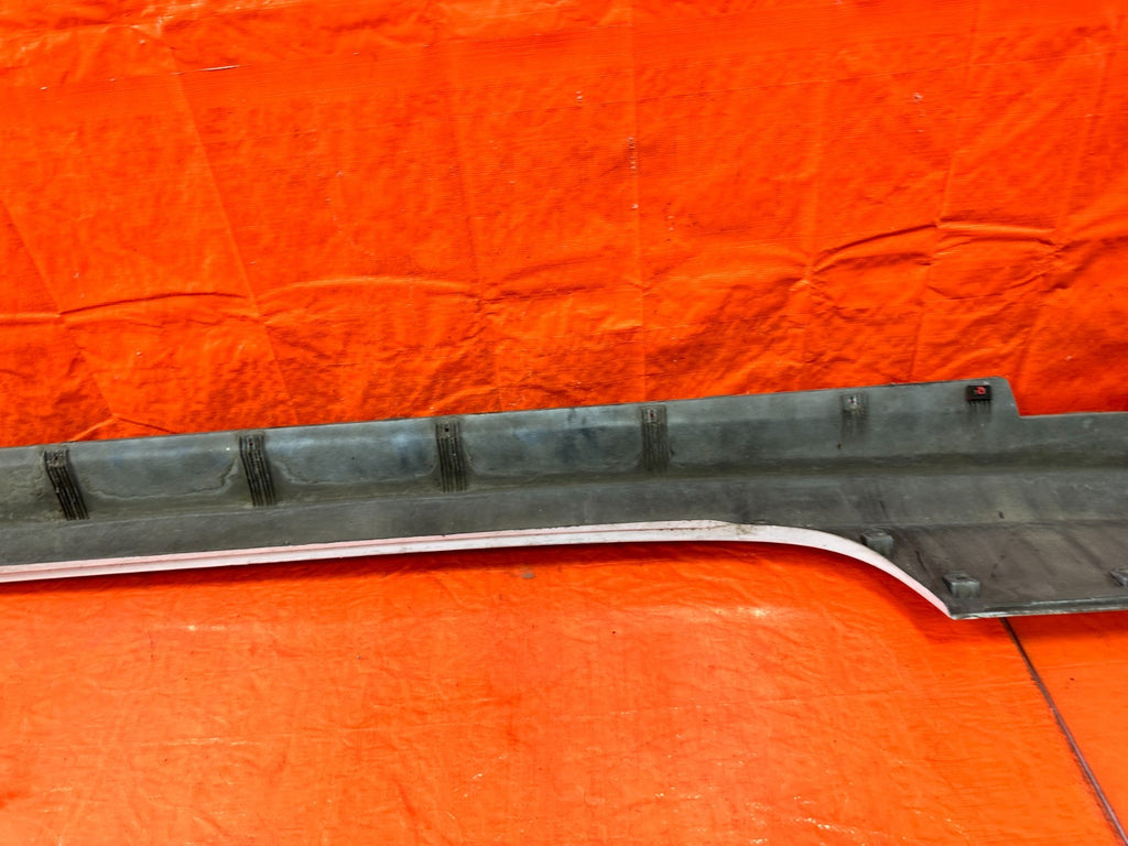 10 16 HYUNDAI GENESIS COUPE DRIVER LEFT SIDE SKIRT ROCKER MOLDING TRIM OEM 30211