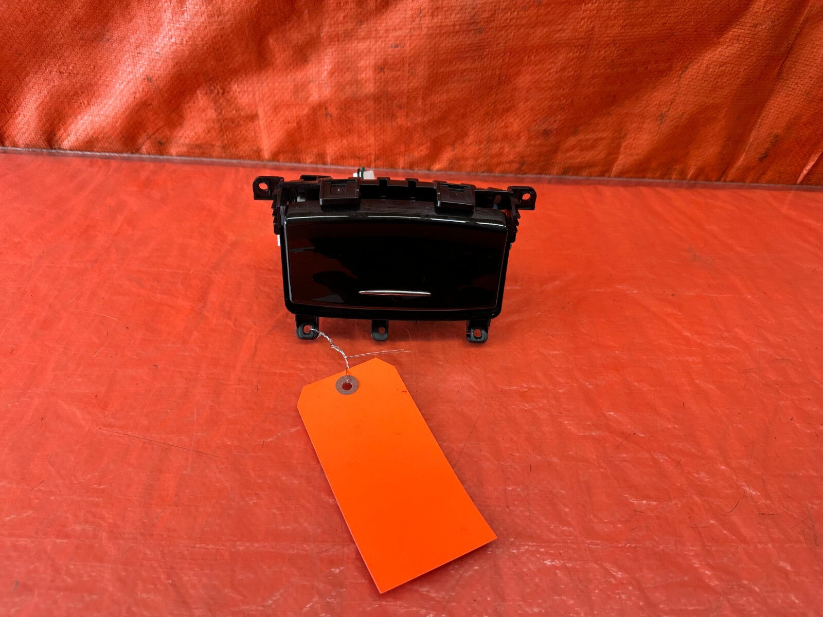16 18 INFINITI Q50   12 VOLT 12 V CENTER CONSOLE STORAGE CUBBY POCKET   OEM 2420