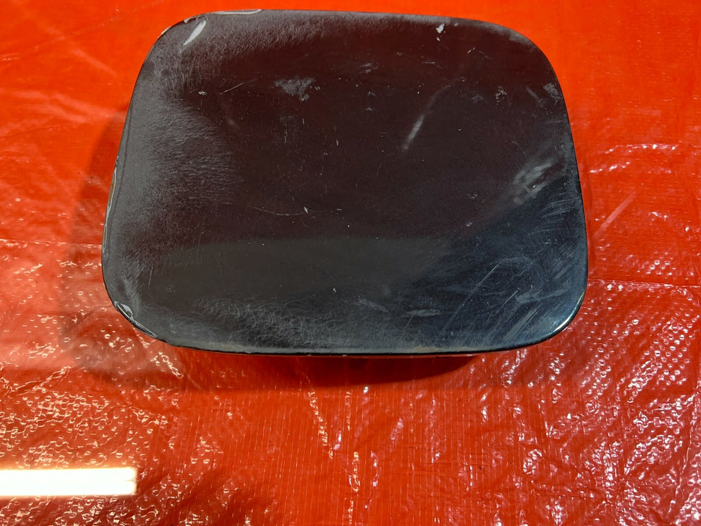 02 06 ACURA RSX BASE & TYPE S   GAS FUEL LID COVER   BLACK   OEM FACTORY #914