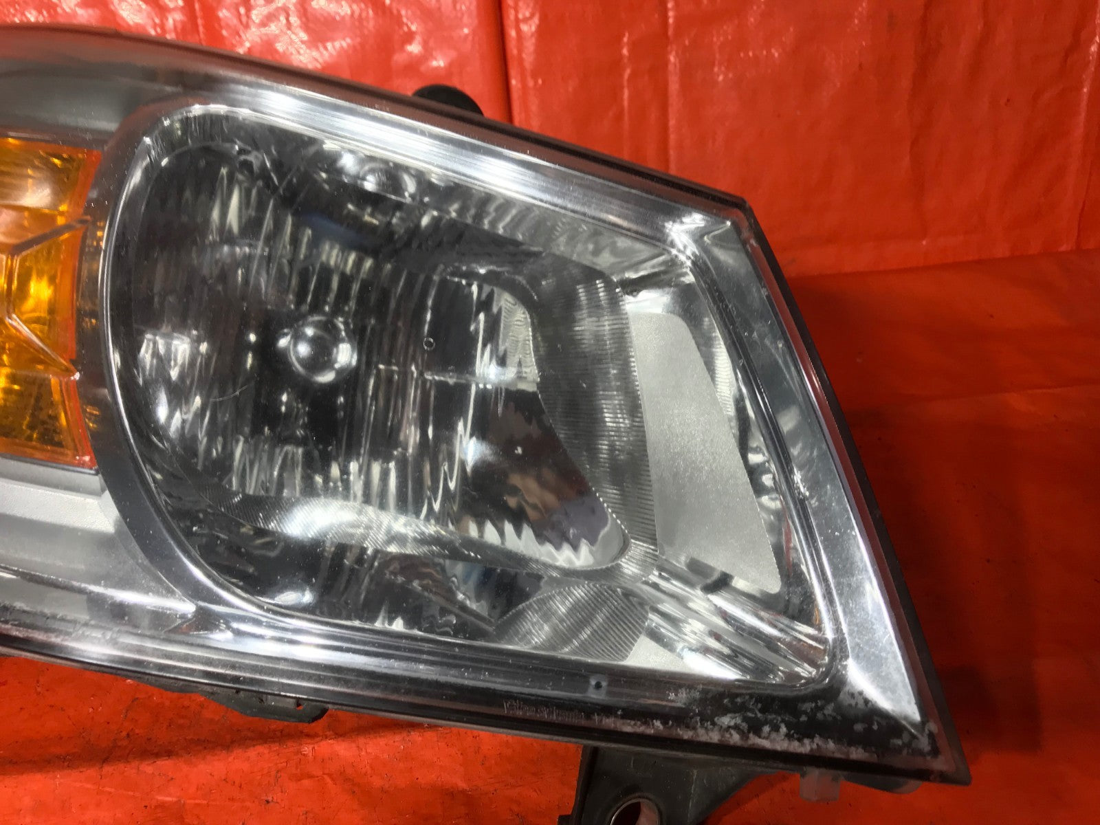 OEM 2008 2009 2010 DODGE CARAVAN HEADLIGHT HEADLAMP   PASSENGER RIGHT GOOD TABS2