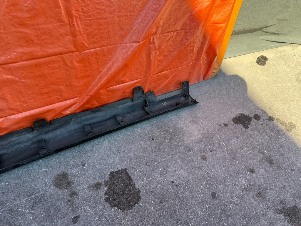 04 05 ACURA TSX   SIDE SKIRT ROCKER MOLDING TRIM   RIGHT SIDE   OEM #3129