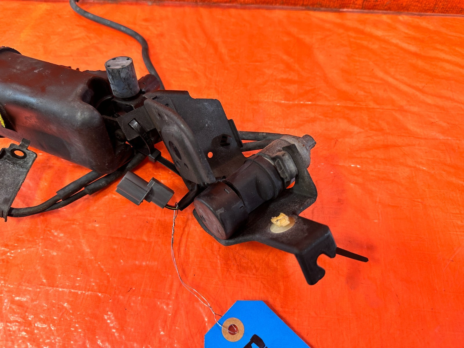 97 01 HONDA PRELUDE   H22A4 H22A VACUUM TANK W/ SOLENOID VALVE   OEM #3232