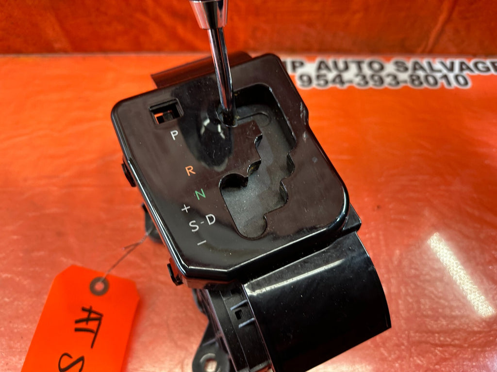 2009 09 LEXUS ES350   AUTOMATIC TRANSMISSION SHIFTER / GEAR SELECTOR   OEM #2446