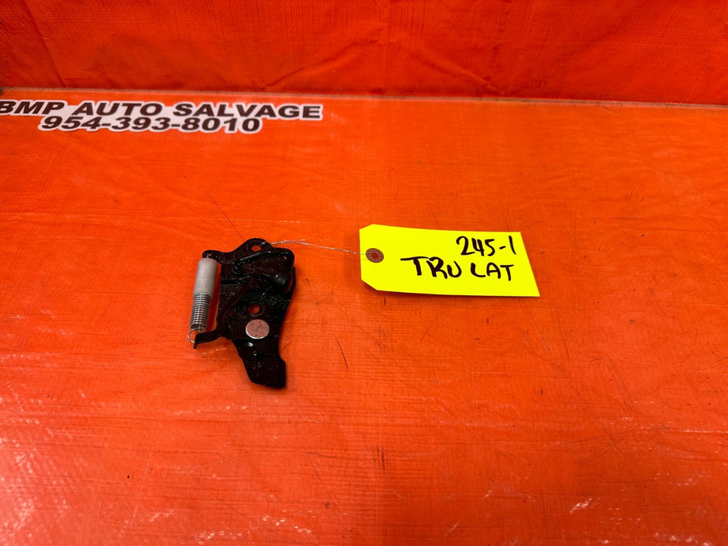 08 15 INFINITI G37 & Q60    2D COUPE   TRUNK STRIKER HOOK LATCH LOCK   OEM #2450