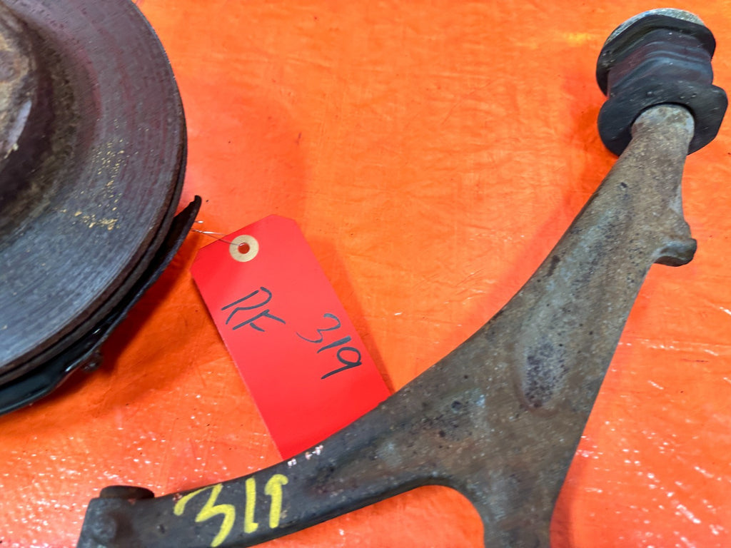 96 00 HONDA CIVIC   RIGHT FRONT SPINDLE KNUCK HUB & CONTROL ARMS   OEM #3195