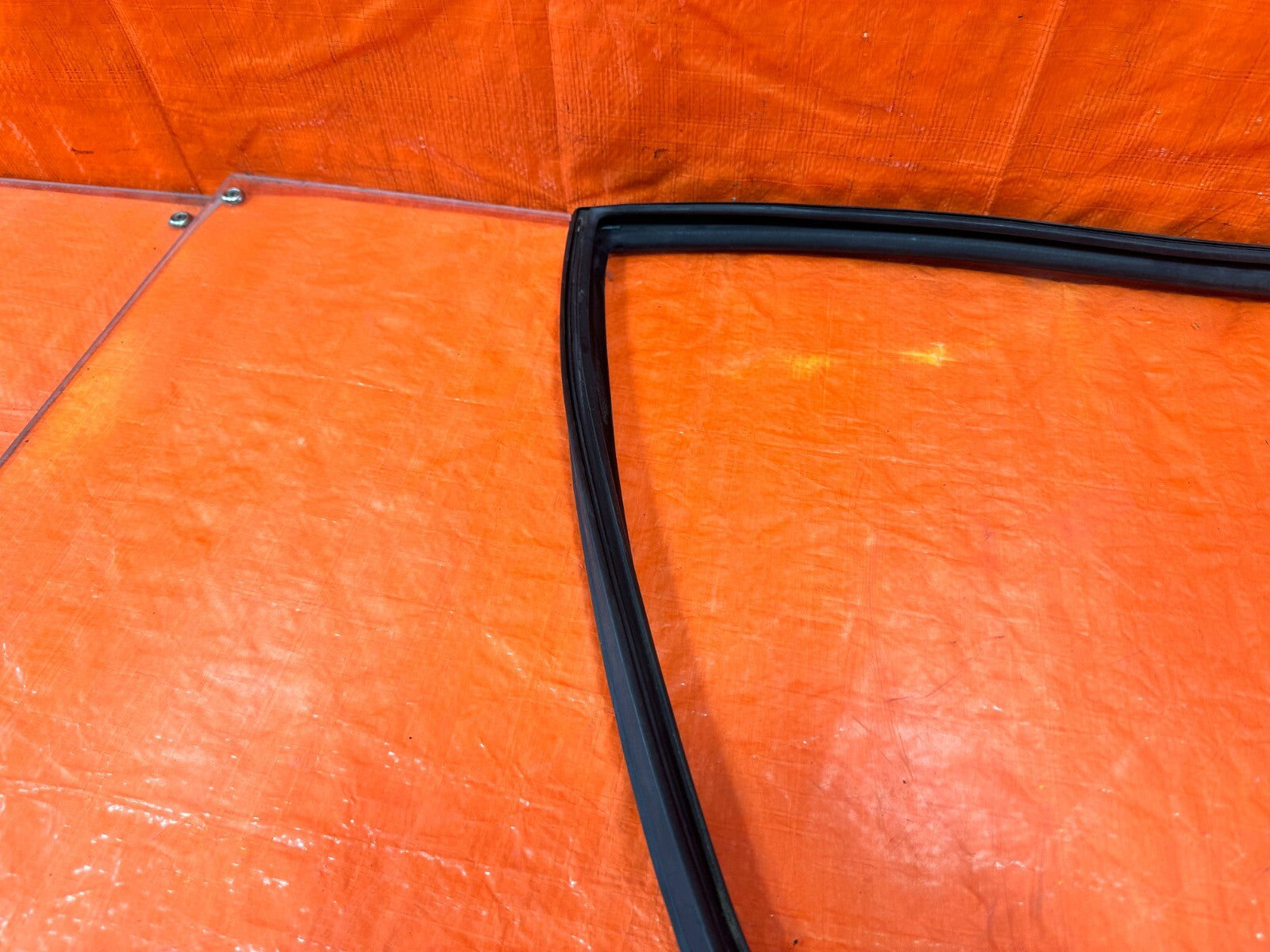08 14 SUBARU IMPREZA WRX WAGON DRIVER LEFT REAR WINDOW GLASS RUN CHANNEL 2834