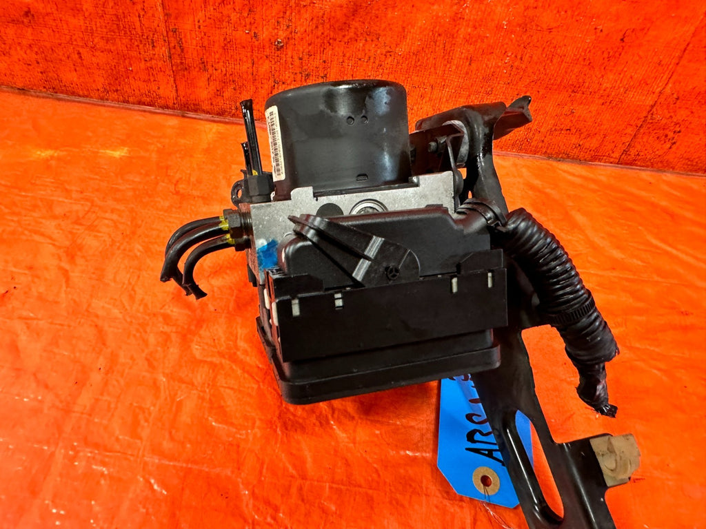 09 10 ACURA TSX   ABS PUMP ANTI SKID LOCK ACTUATOR VSA MODULATOR   OEM 3213