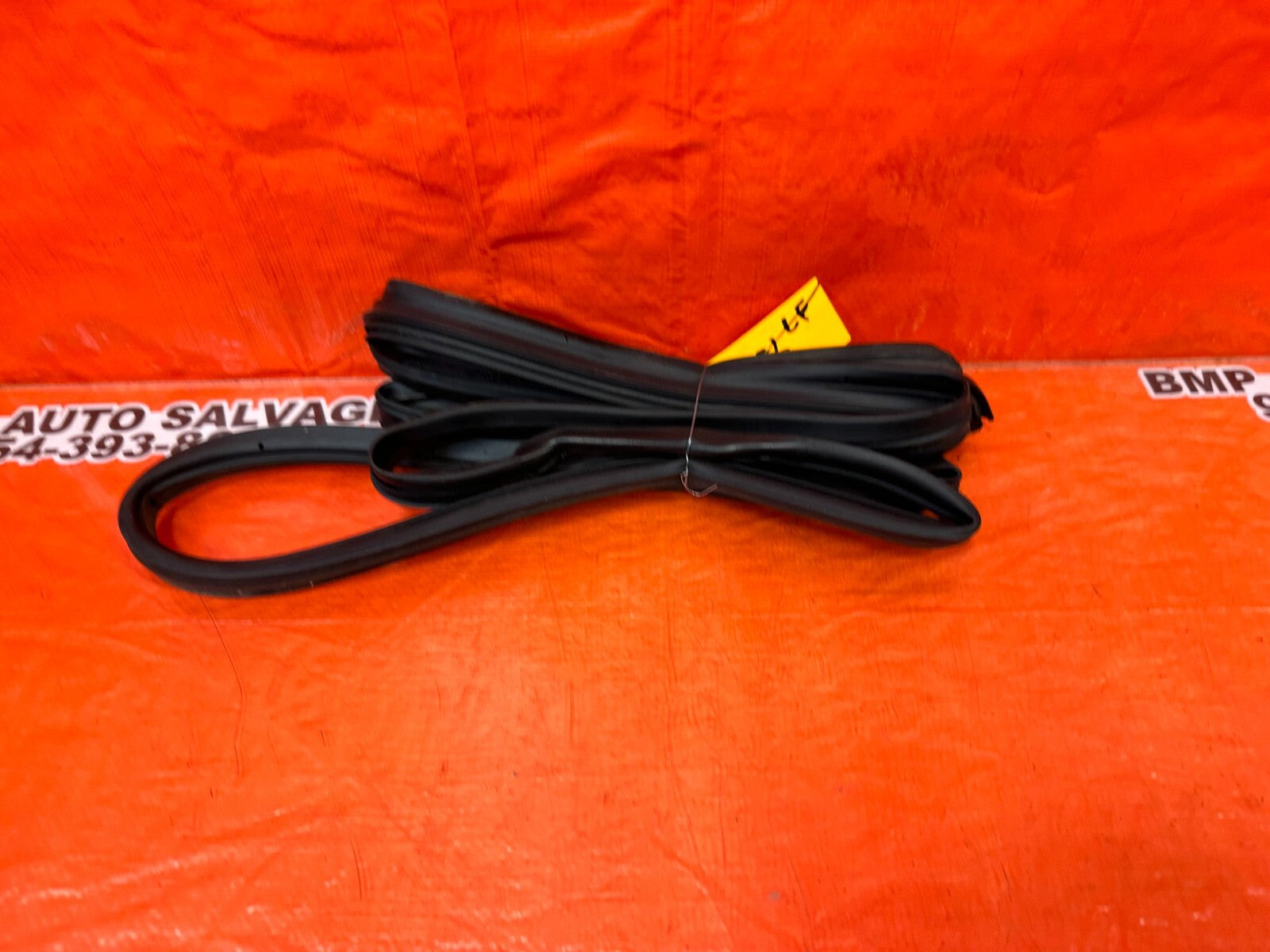 15 21 SUBARU WRX & STI   DRIVER LEFT FRONT   DOOR WEATHER STRIP   OEM 1829