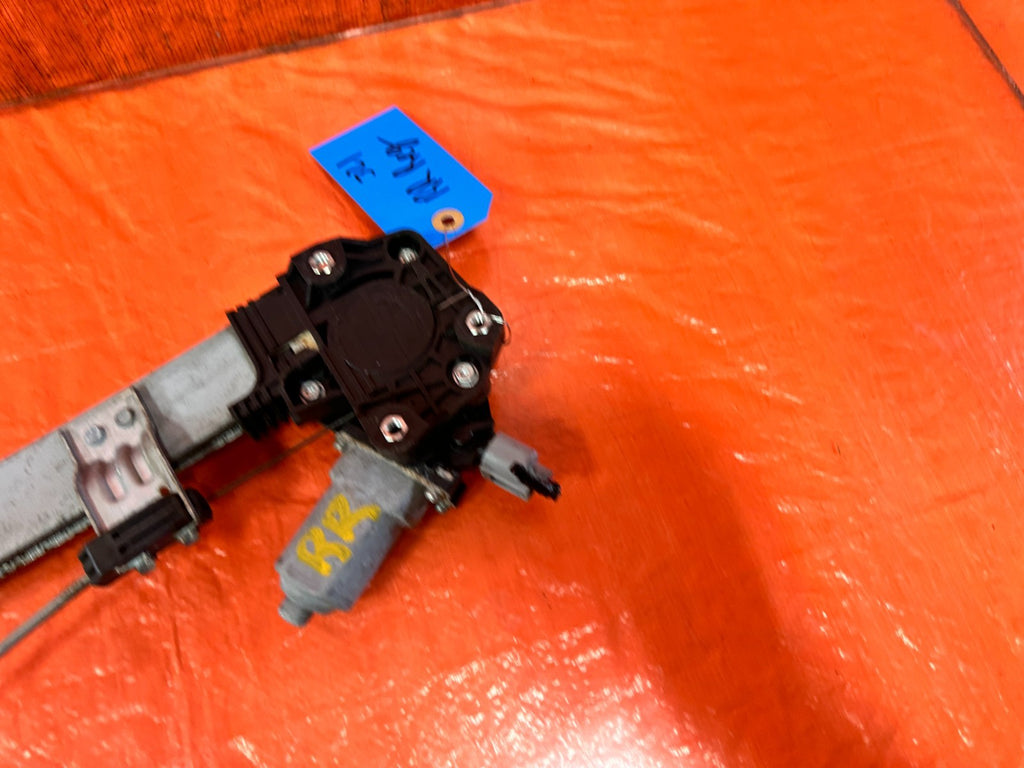 09 14 ACURA TSX   PASSENGER RIGHT REAR   WINDOW REGULATOR W/ MOTOR   OEM #32110