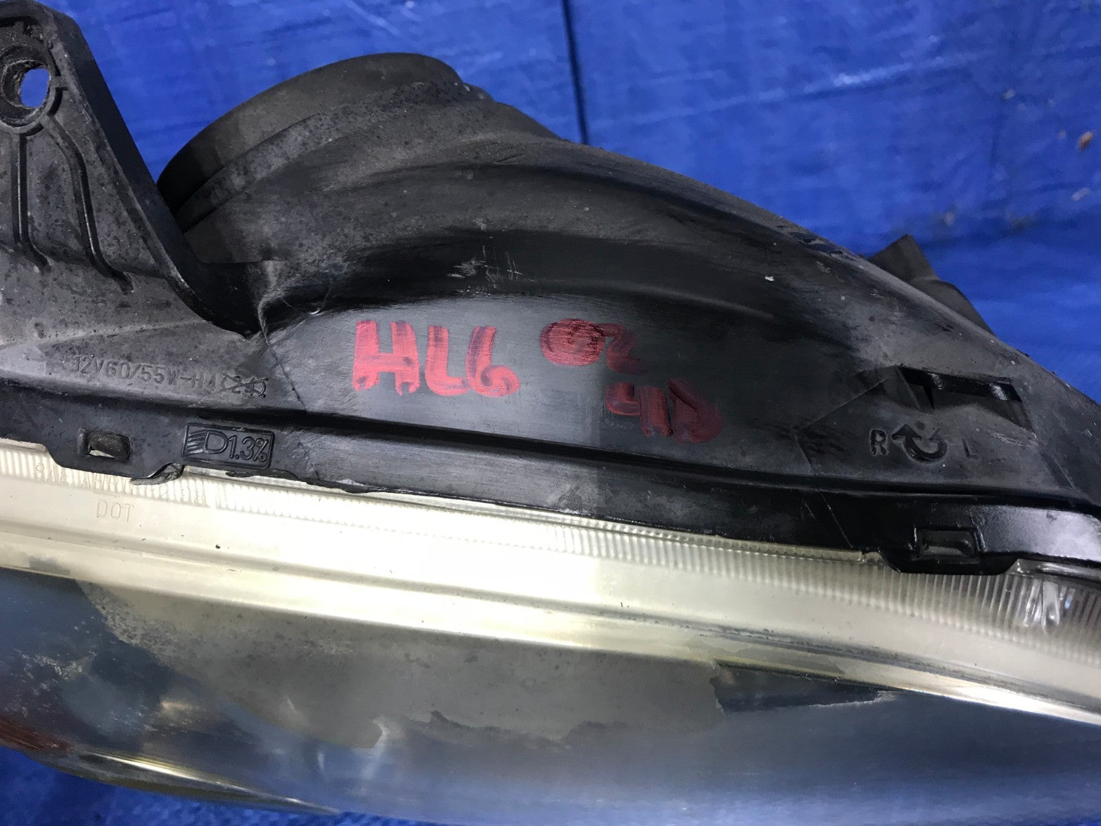 OEM 2002 02 HONDA CIVIC LX 4D SEDAN M/T   PASSENGER RIGHT HEADLIGHT HEADLAMP4