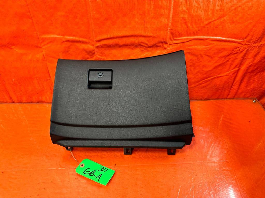 08 15 INFINITI G37 & Q60   2D COUPE   GLOVE BOX DASH BOARD TRIM PANEL   OEM #3111