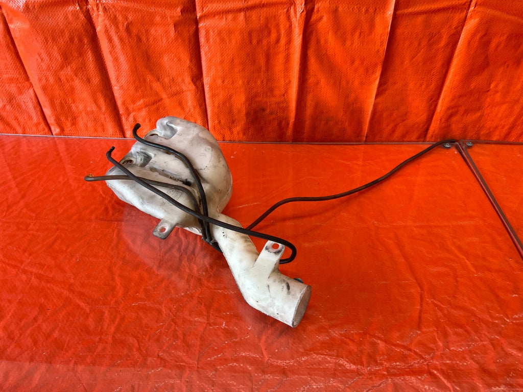 94 96 ACURA INTEGRA 2D   WINDSHIELD WIPER RESERVOIR WIPER TANK MOTOR  OEM #1447