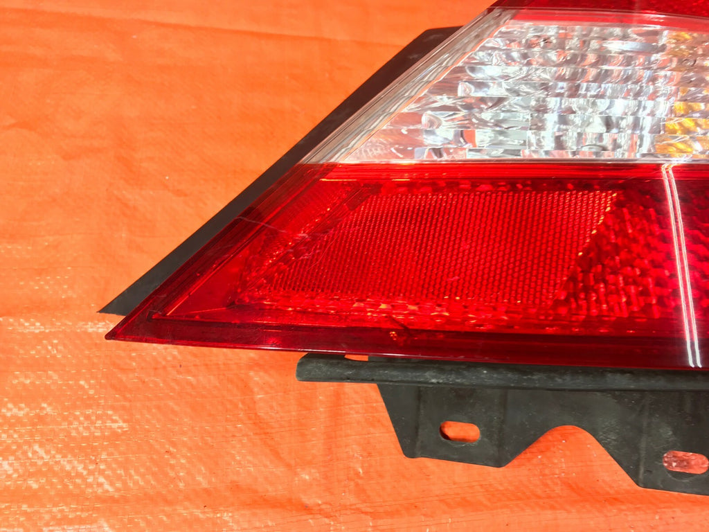 OEM 2009 2010 2011 HONDA CIVIC   COUPE   PASSENGER RIGHT TAIL LIGHT LAMP 09 101
