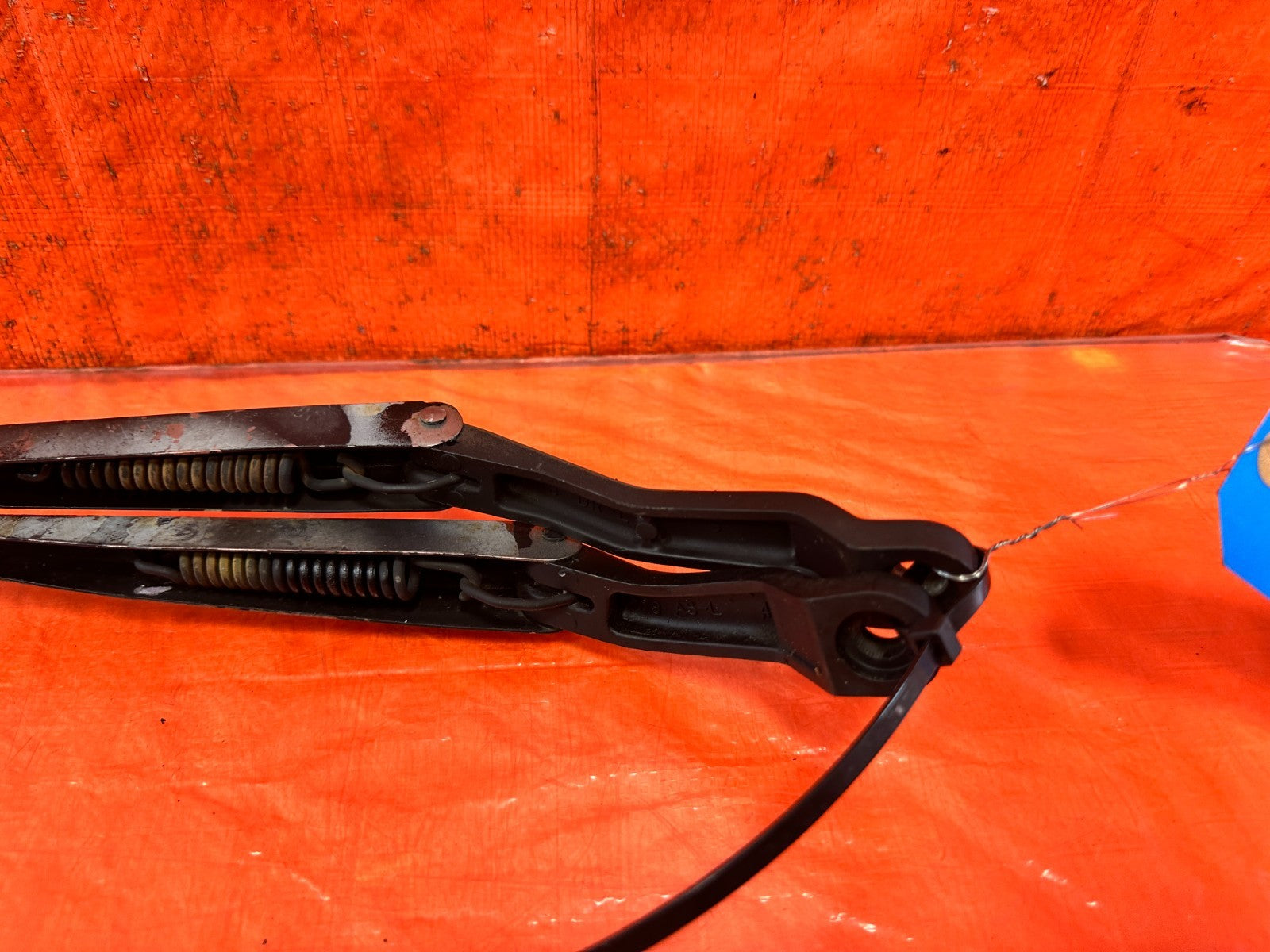 92 95 HONDA CIVIC   LEFT & RIGHT WINDSHIELD WIPER ARMS   OEM #3278
